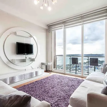 Apartment Chic Flat With Kucukcekmece Lake View And Balcony